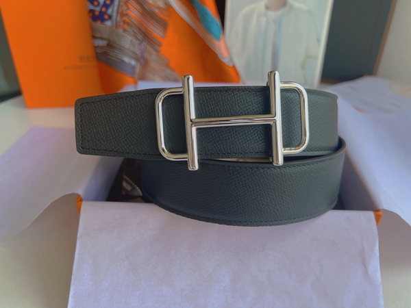 エルメスベルト素材ディテール